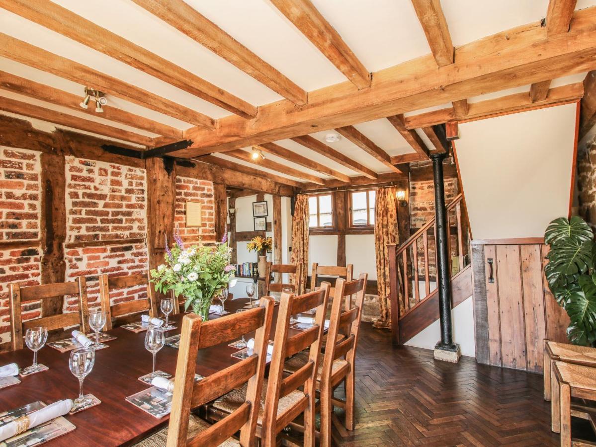 The Olde Cow House Villa Hughley Eksteriør bilde