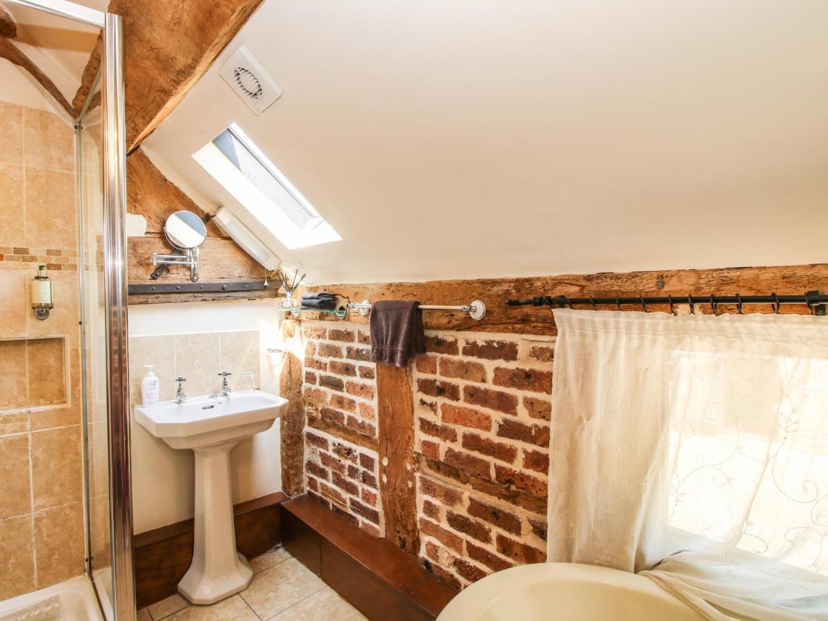 The Olde Cow House Villa Hughley Eksteriør bilde