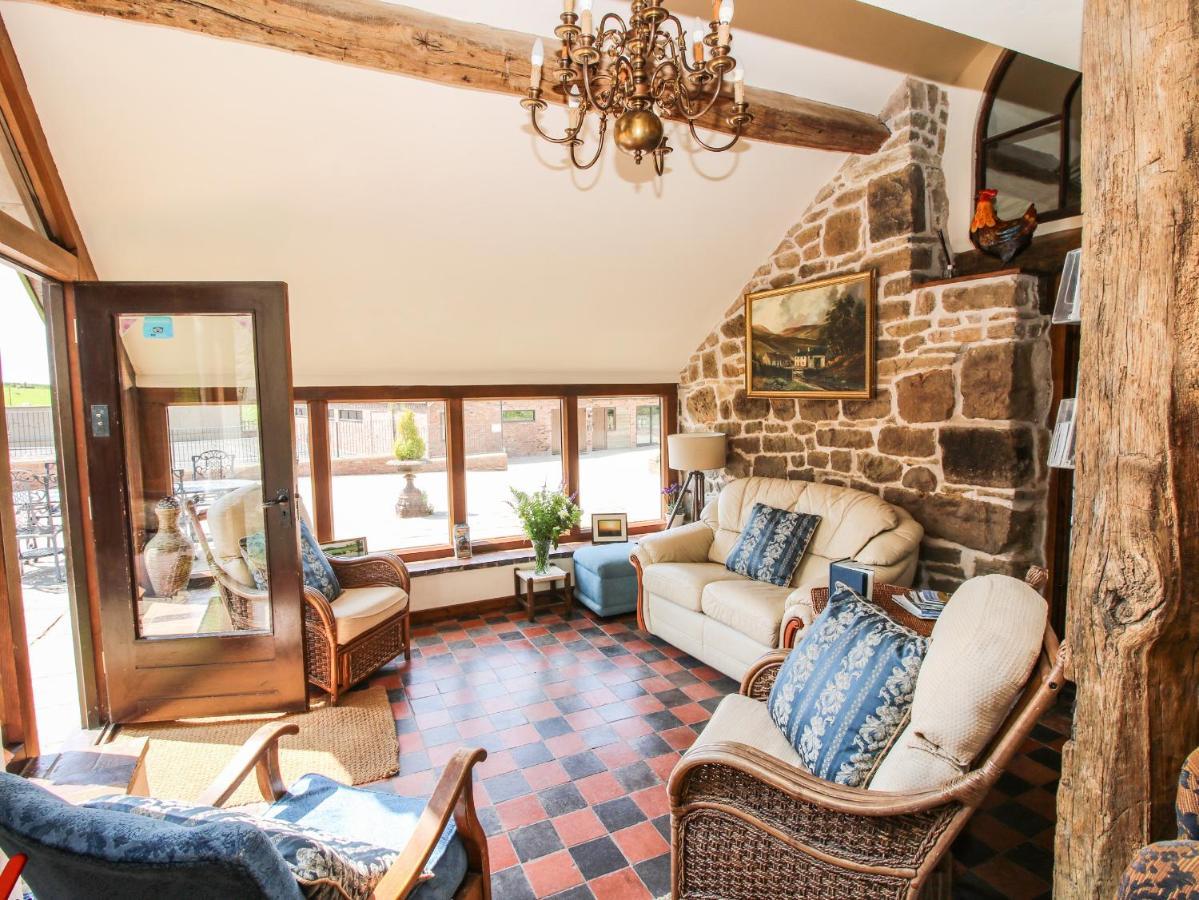 The Olde Cow House Villa Hughley Eksteriør bilde