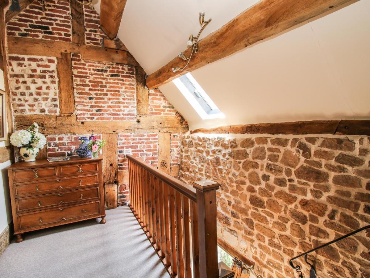 The Olde Cow House Villa Hughley Eksteriør bilde